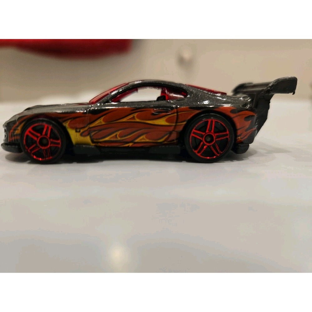 Rare! 2001 Hot Wheels Super Tsunami Black Car Orange Flames, 17B0445